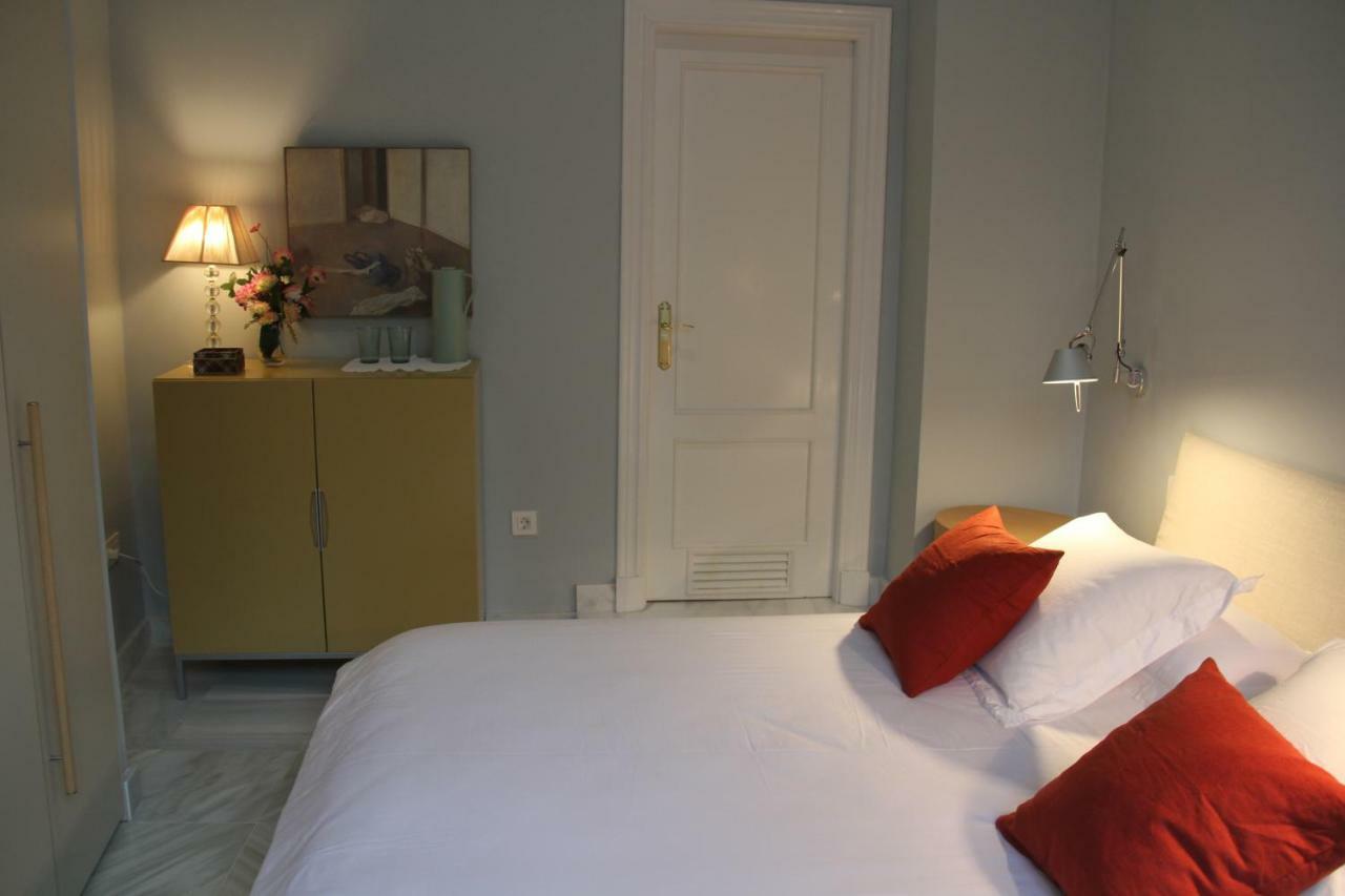 Luxurious 2 Bedroom Flat In A Historic Building Appartement Sevilla